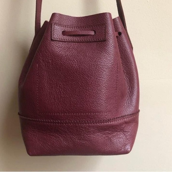 J CREW Downing Bucket Bag EUC Deep Garnet - Picture 5 of 8